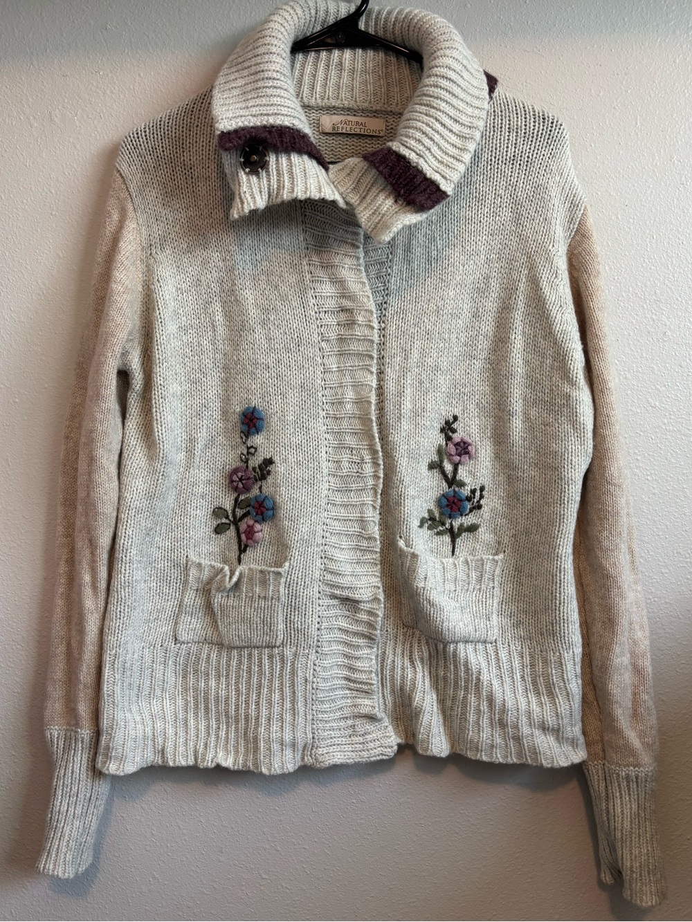 Natural Reflections Cream/Oatmeal Floral Embroidered Shawl Collar Sweater M Top